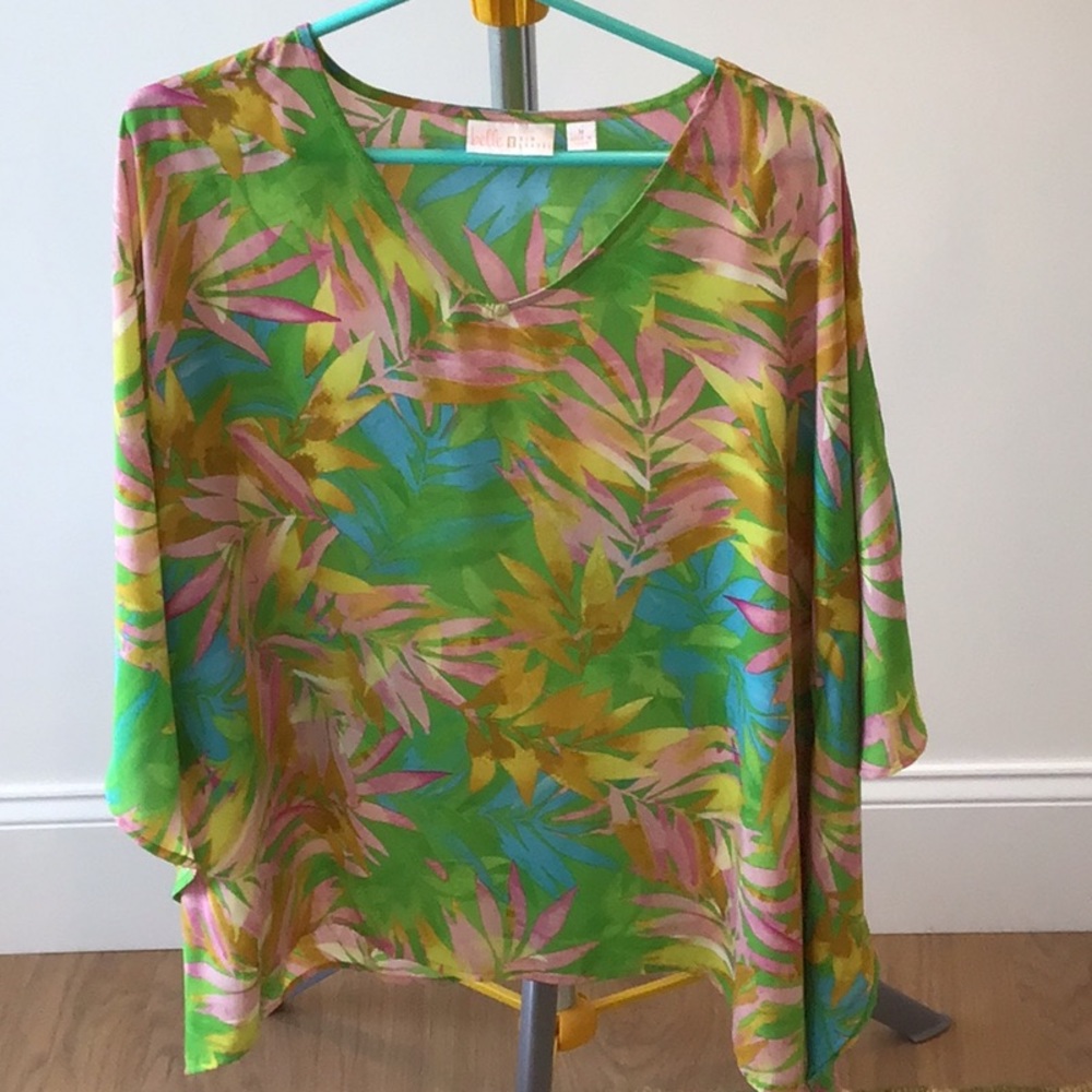 Belle by Kim Gravel Green Boxy Blouse with Relaxed Fit